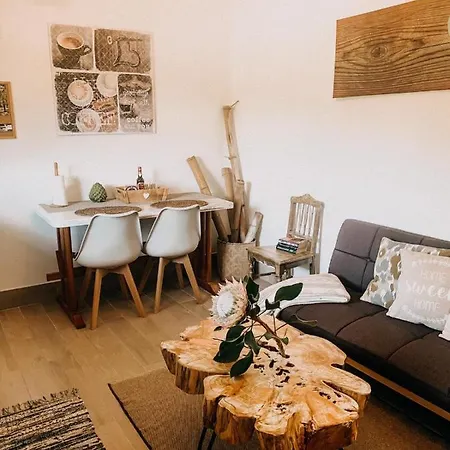 Granny's Farm * São Vicente