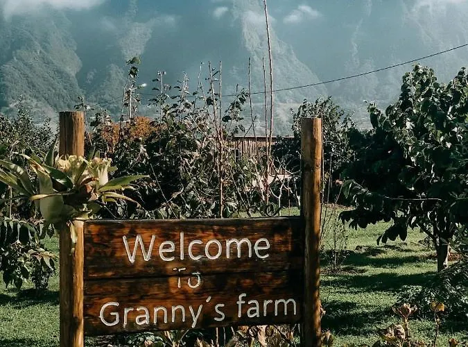 Granny's Farm Country house *