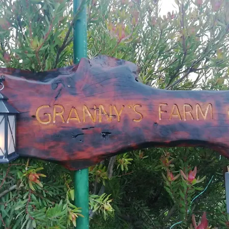 منزل ريفي Granny's Farm